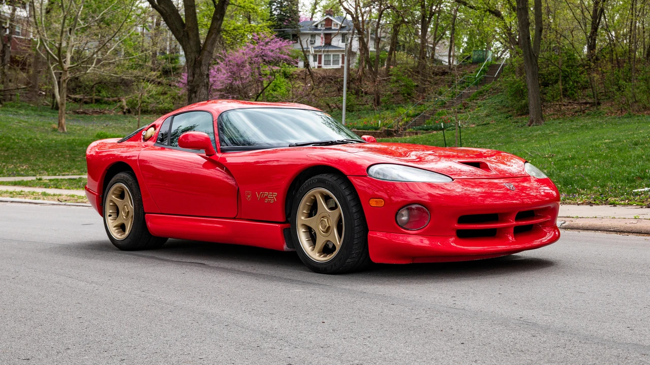 1997 Dodge Viper GTS 2nd Gen - Image 9 of 31
