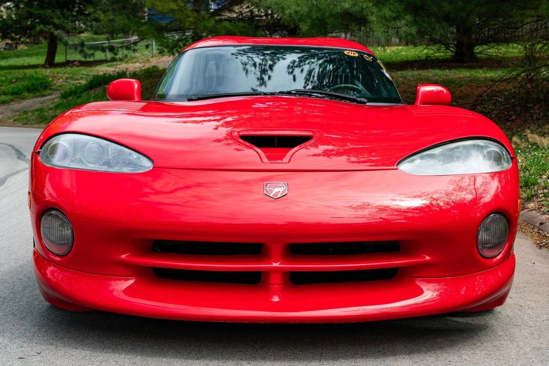 1997 Dodge Viper GTS 2nd Gen - Image 2 of 31