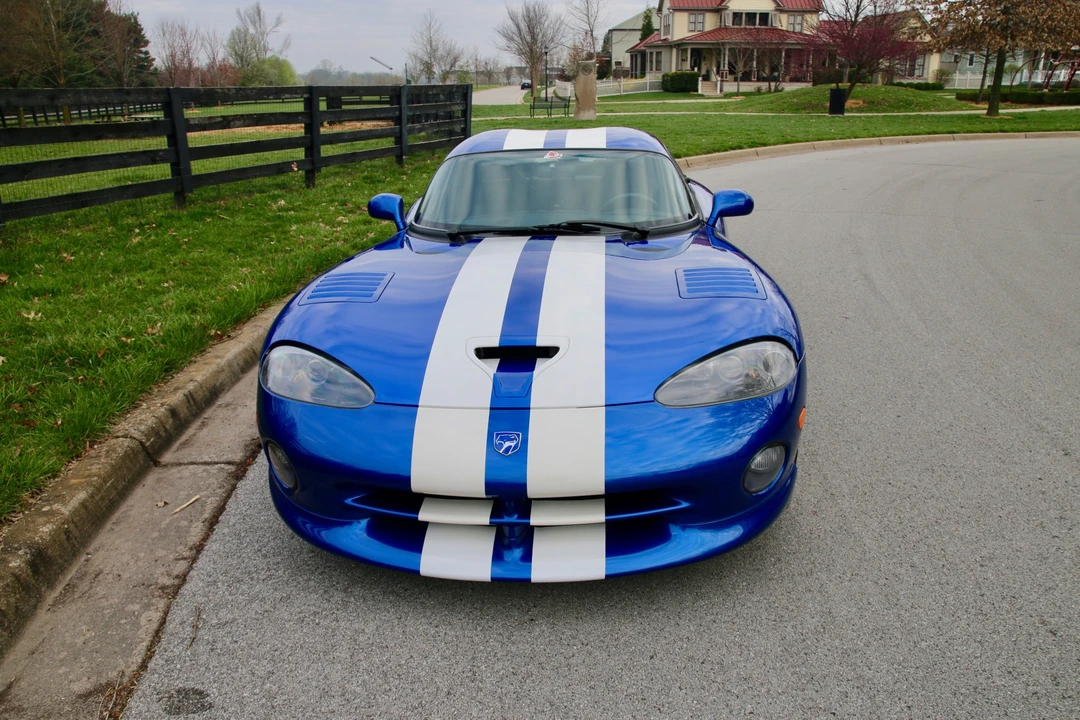 1997 Dodge Viper GTS 2nd Gen - Image 2 of 31
