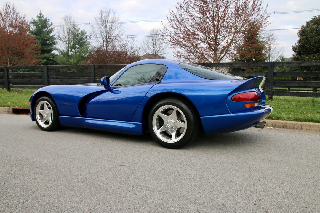 1997 Dodge Viper GTS 2nd Gen - Image 4 of 31