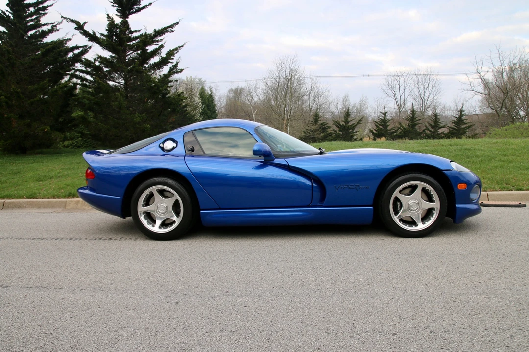 1997 Dodge Viper GTS 2nd Gen - Image 13 of 31