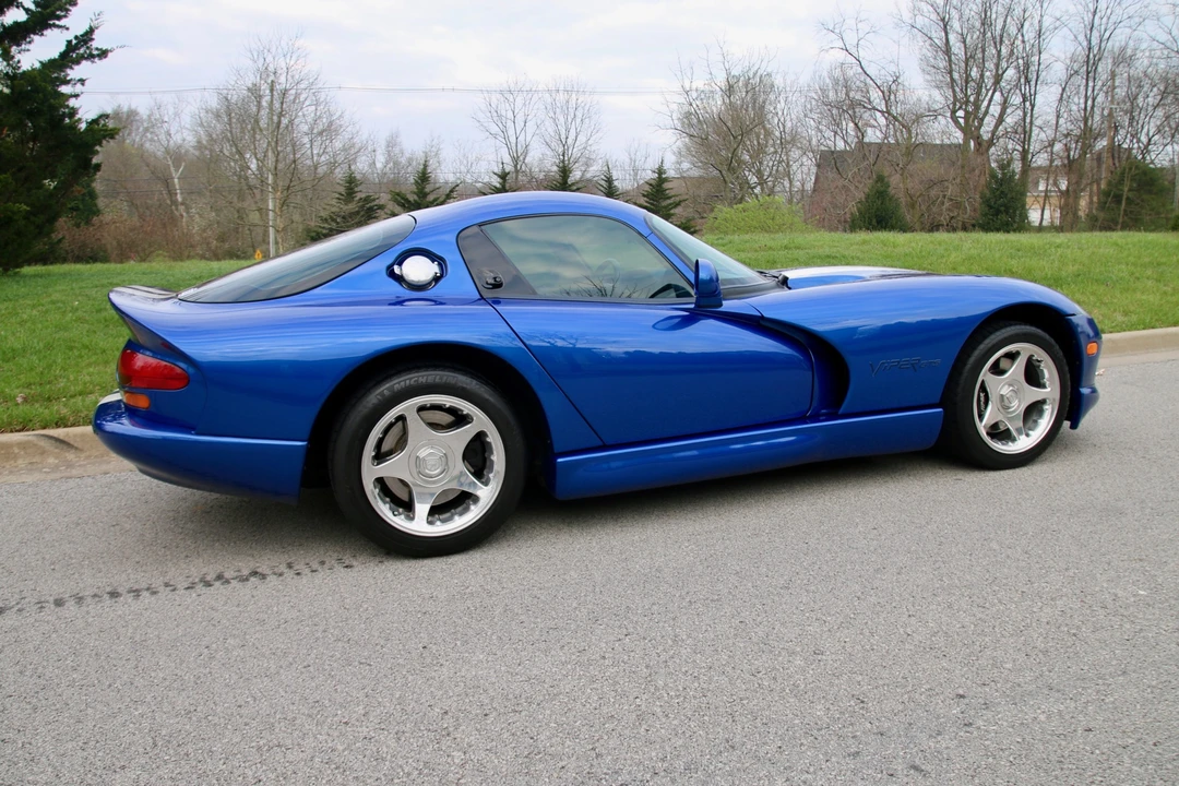 1997 Dodge Viper GTS 2nd Gen - Image 11 of 31