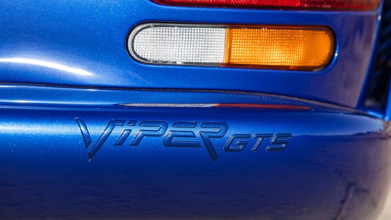 1997 Dodge Viper GTS 2nd Gen - Image 22 of 31