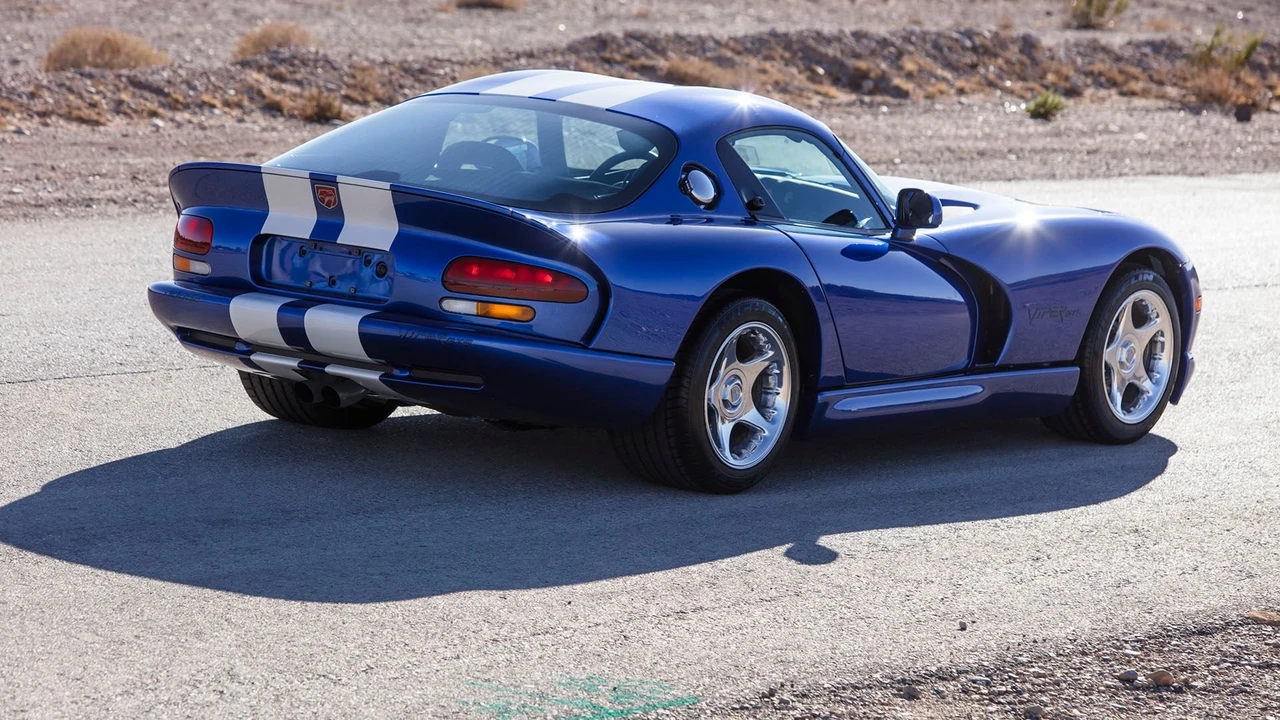 1997 Dodge Viper GTS 2nd Gen - Image 9 of 31