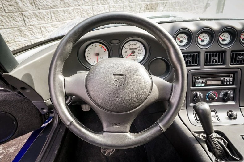 1997 Dodge Viper GTS 2nd Gen - Image 14 of 19