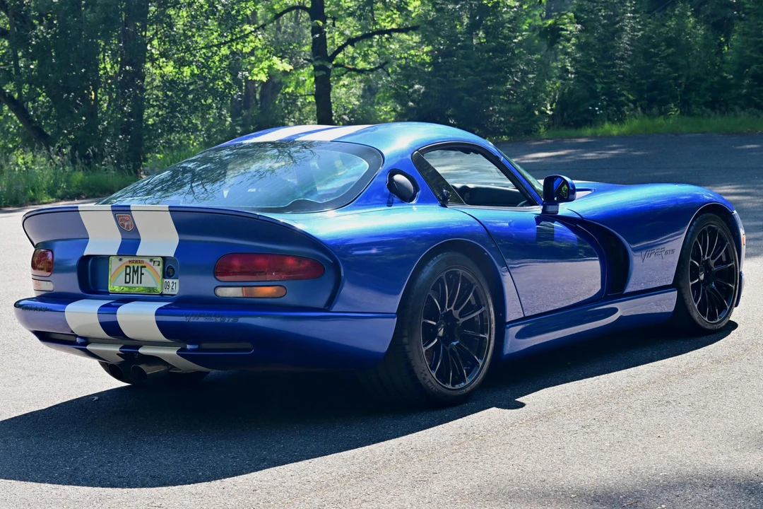 1997 Dodge Viper GTS 2nd Gen - Image 4 of 31