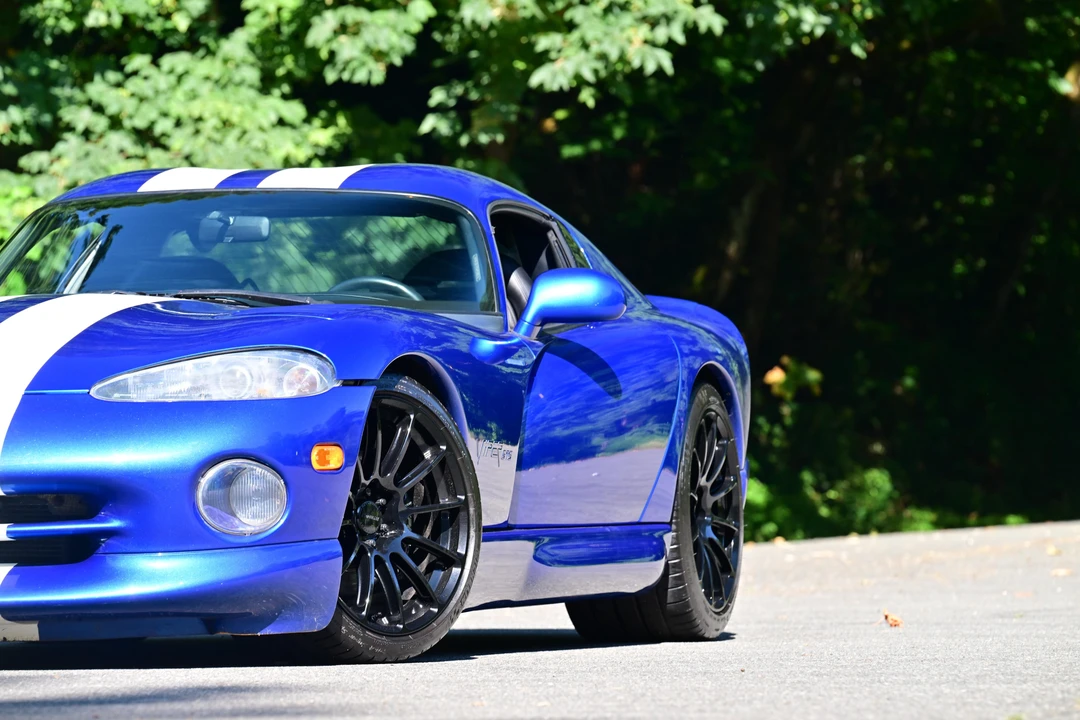 1997 Dodge Viper GTS 2nd Gen - Image 26 of 31