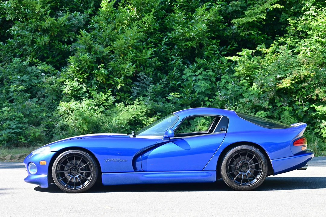 1997 Dodge Viper GTS 2nd Gen - Image 12 of 31
