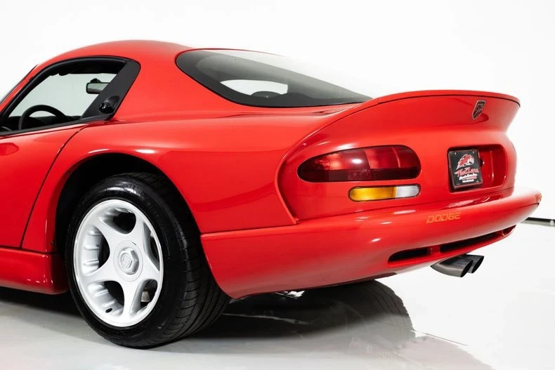 1997 Dodge Viper GTS 2nd Gen - Image 9 of 21