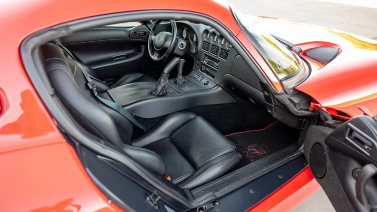 1997 Dodge Viper GTS 2nd Gen - Image 14 of 31