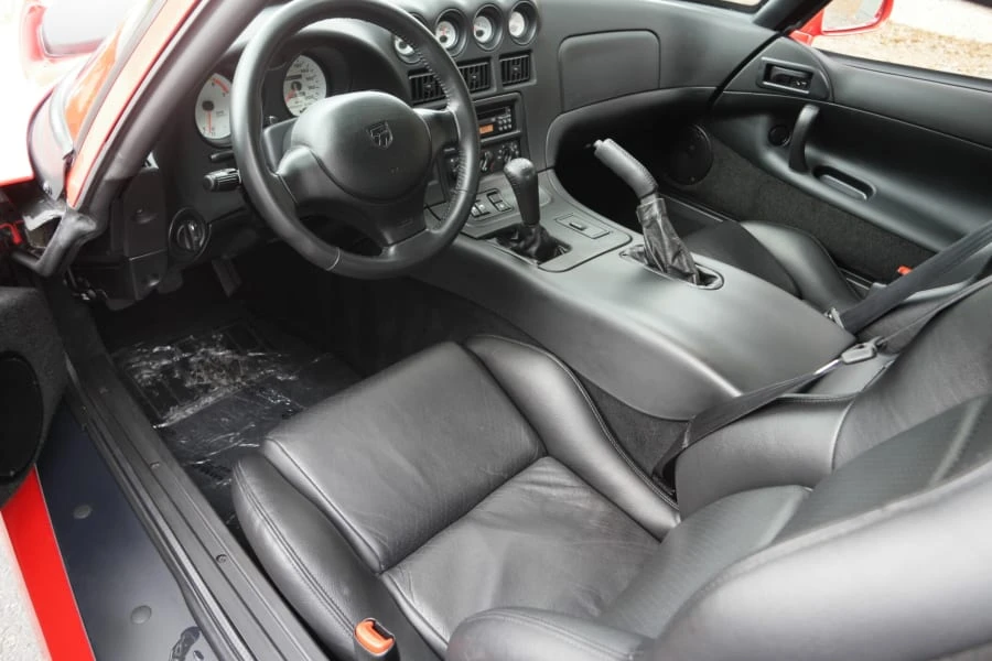 1997 Dodge Viper GTS 2nd Gen - Image 2 of 6