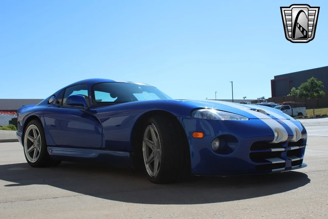 1997 Dodge Viper GTS 2nd Gen - Image 10 of 12