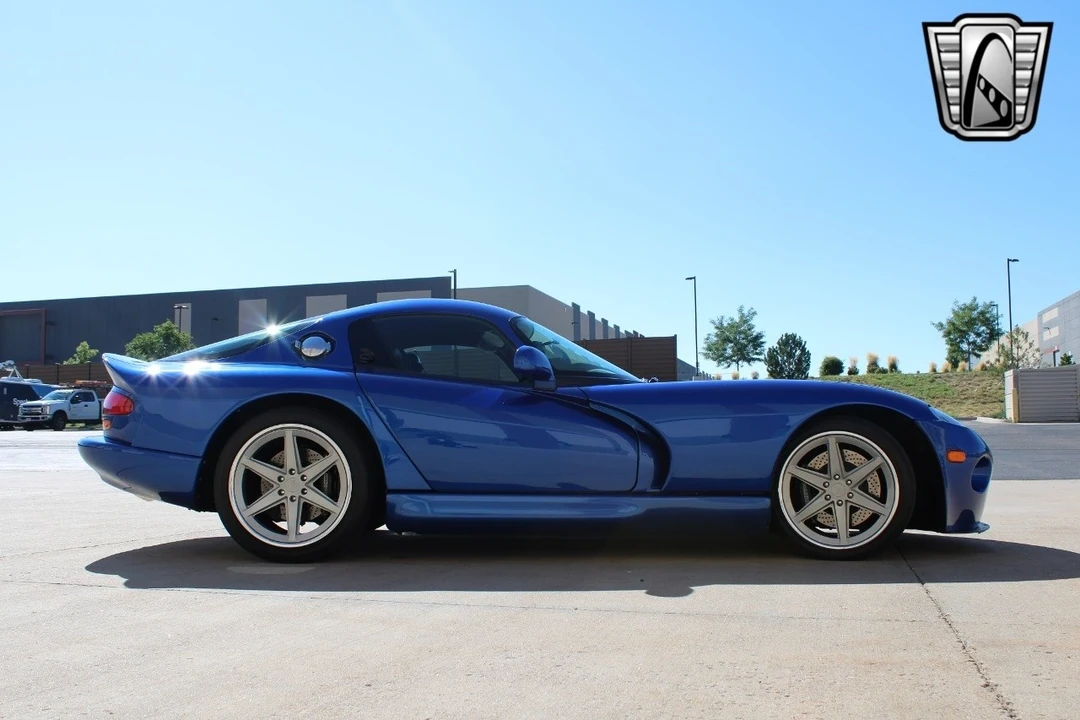 1997 Dodge Viper GTS 2nd Gen - Image 9 of 12
