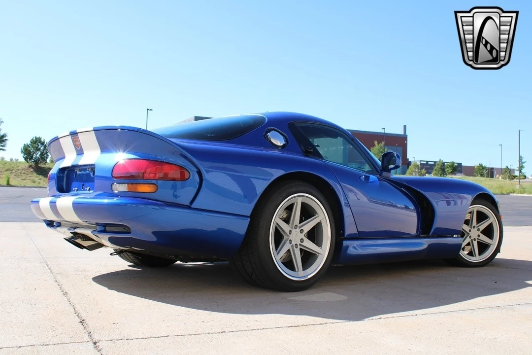 1997 Dodge Viper GTS 2nd Gen - Image 8 of 12