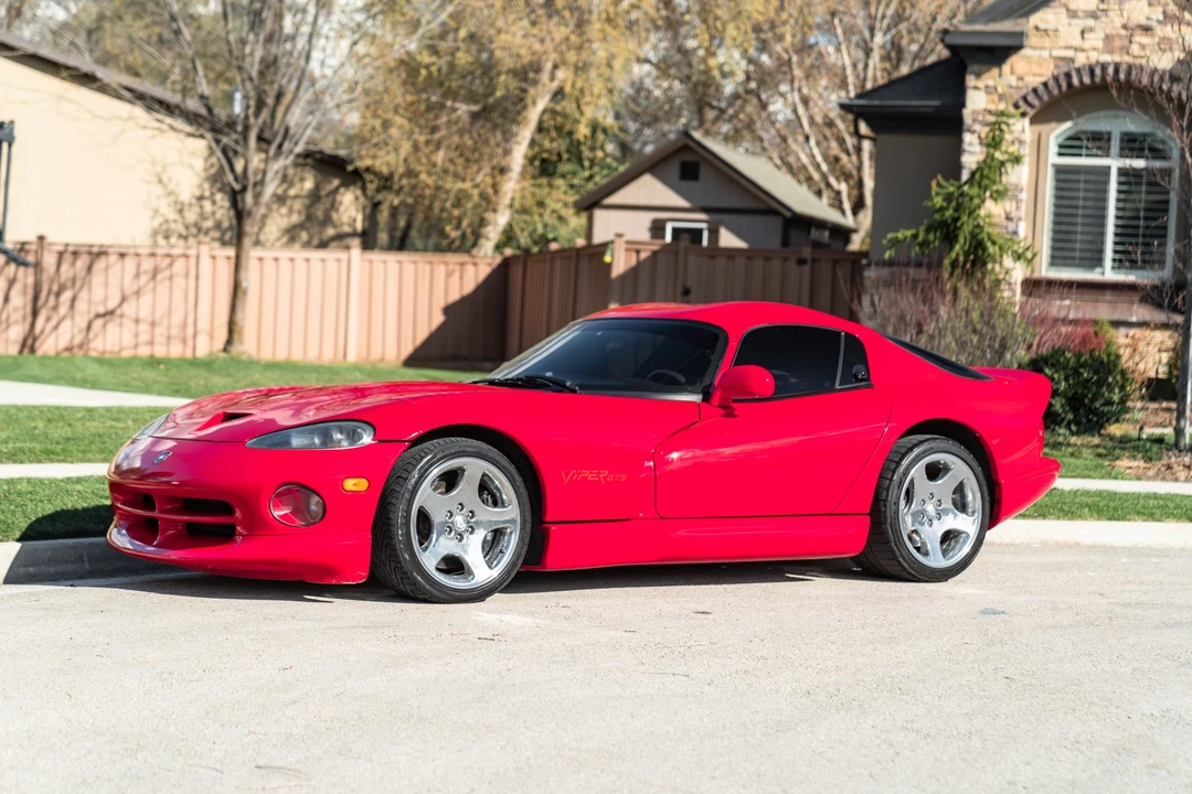 1997 Dodge Viper GTS 2nd Gen - Image 2 of 31