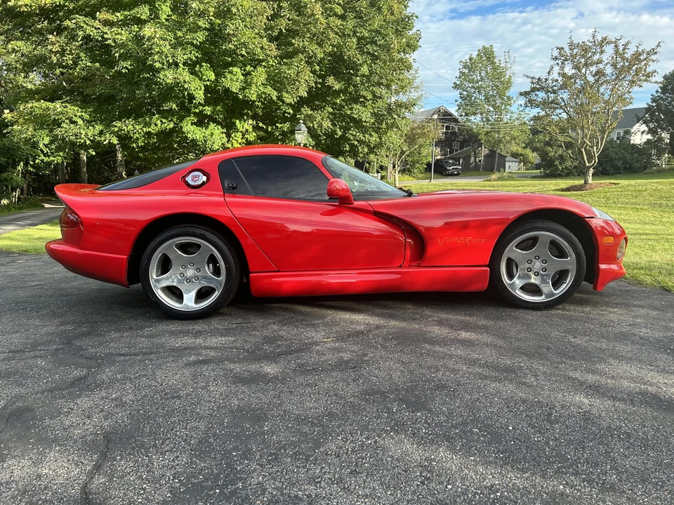 1997 Dodge Viper GTS 2nd Gen - Image 16 of 31