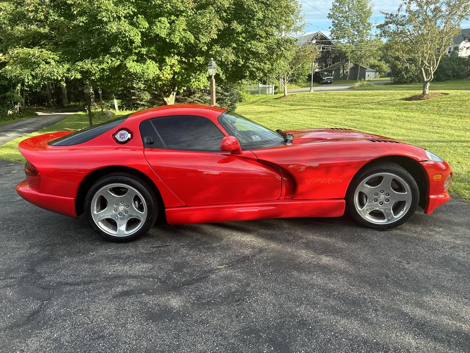 1997 Dodge Viper GTS 2nd Gen - Image 15 of 31