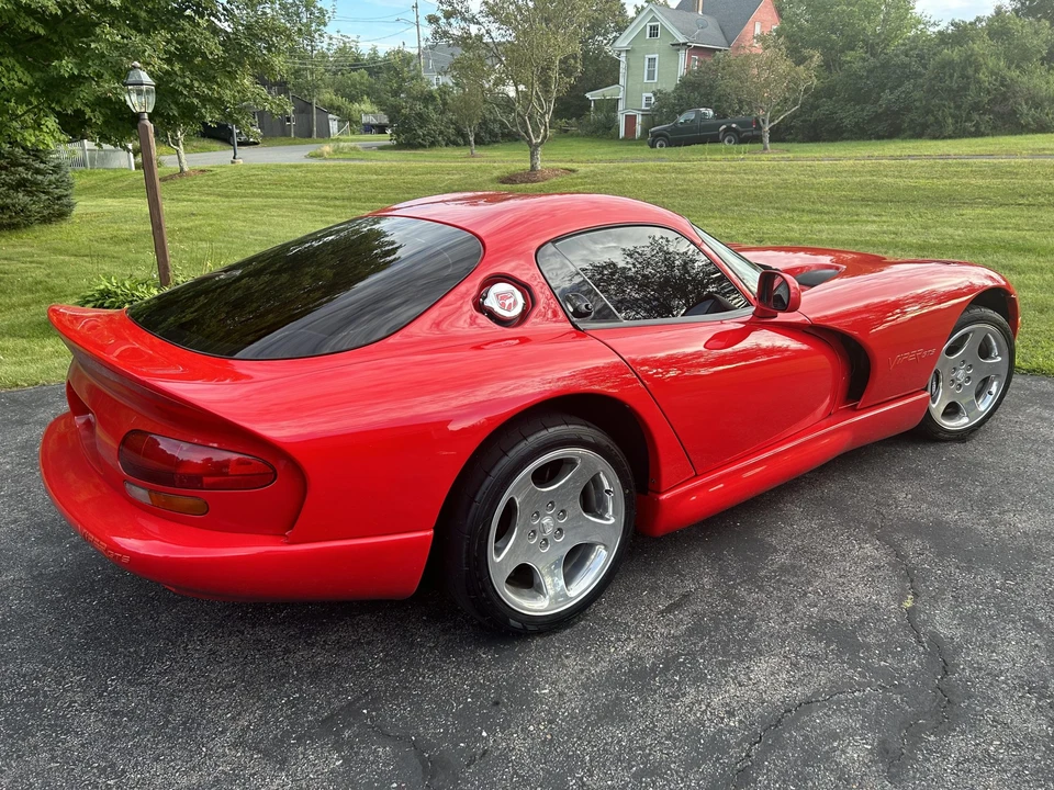 1997 Dodge Viper GTS 2nd Gen - Image 27 of 31