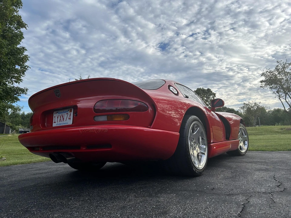 1997 Dodge Viper GTS 2nd Gen - Image 24 of 31