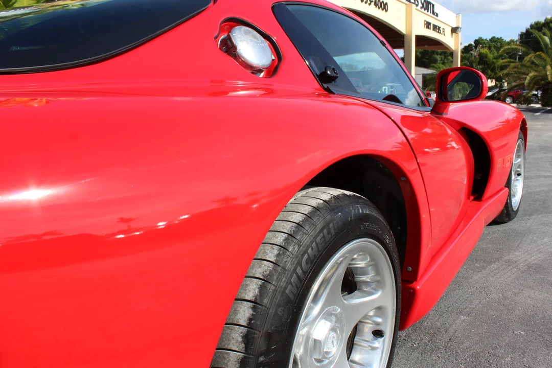 1997 Dodge Viper GTS 2nd Gen - Image 12 of 31