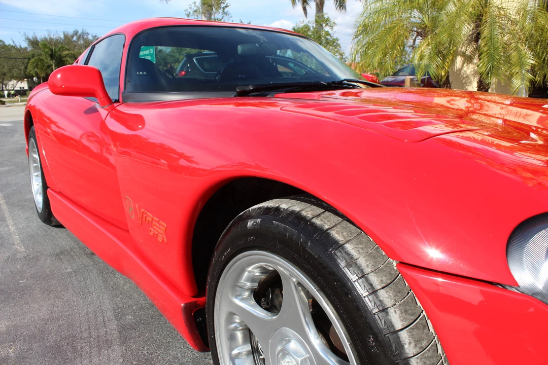 1997 Dodge Viper GTS 2nd Gen - Image 24 of 31