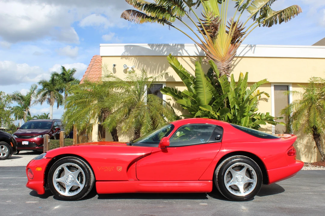 1997 Dodge Viper GTS 2nd Gen - Image 2 of 31