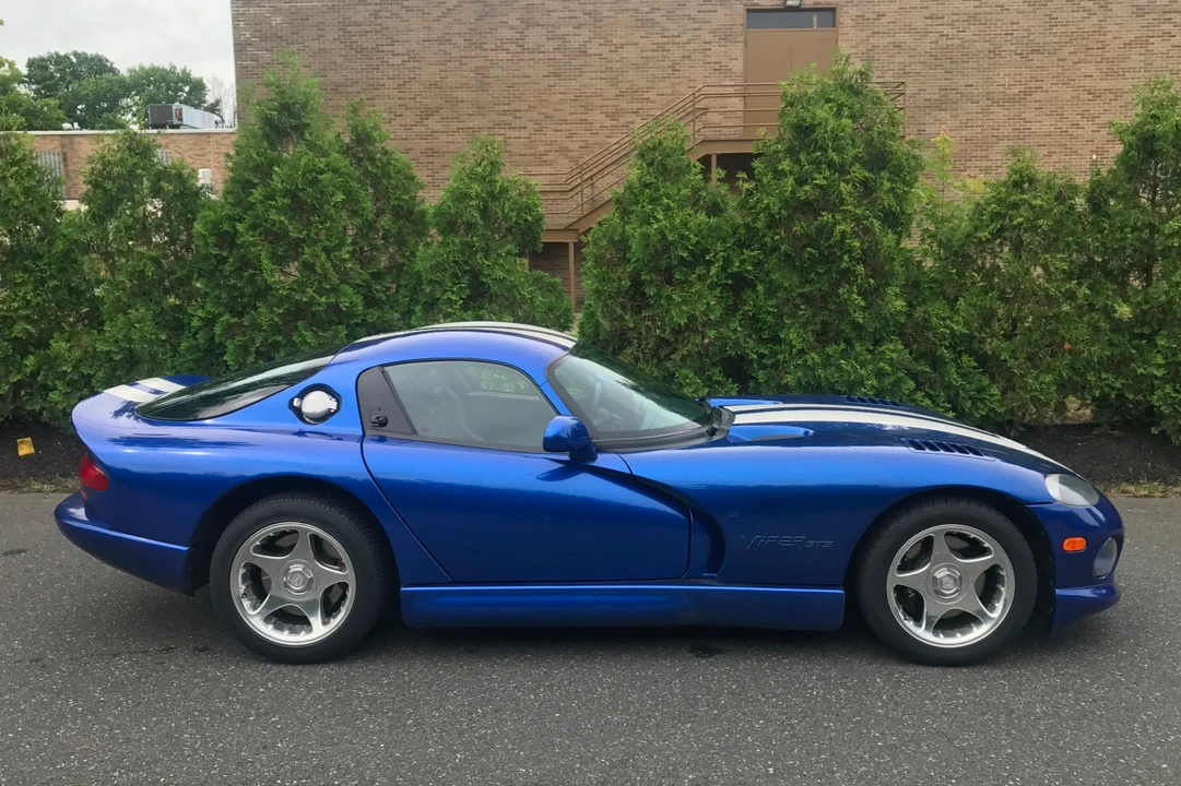 1997 Dodge Viper GTS 2nd Gen - Image 11 of 31