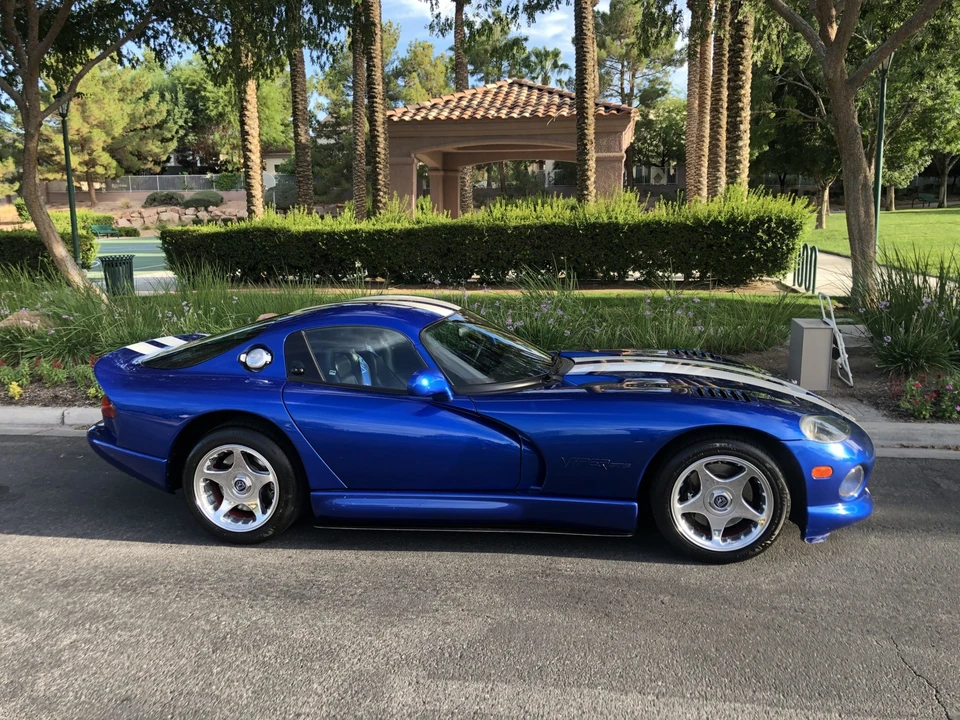 1997 Dodge Viper GTS 2nd Gen - Image 18 of 31