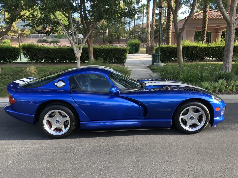 1997 Dodge Viper GTS 2nd Gen - Image 17 of 31