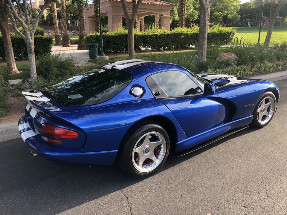 1997 Dodge Viper GTS 2nd Gen - Image 15 of 31