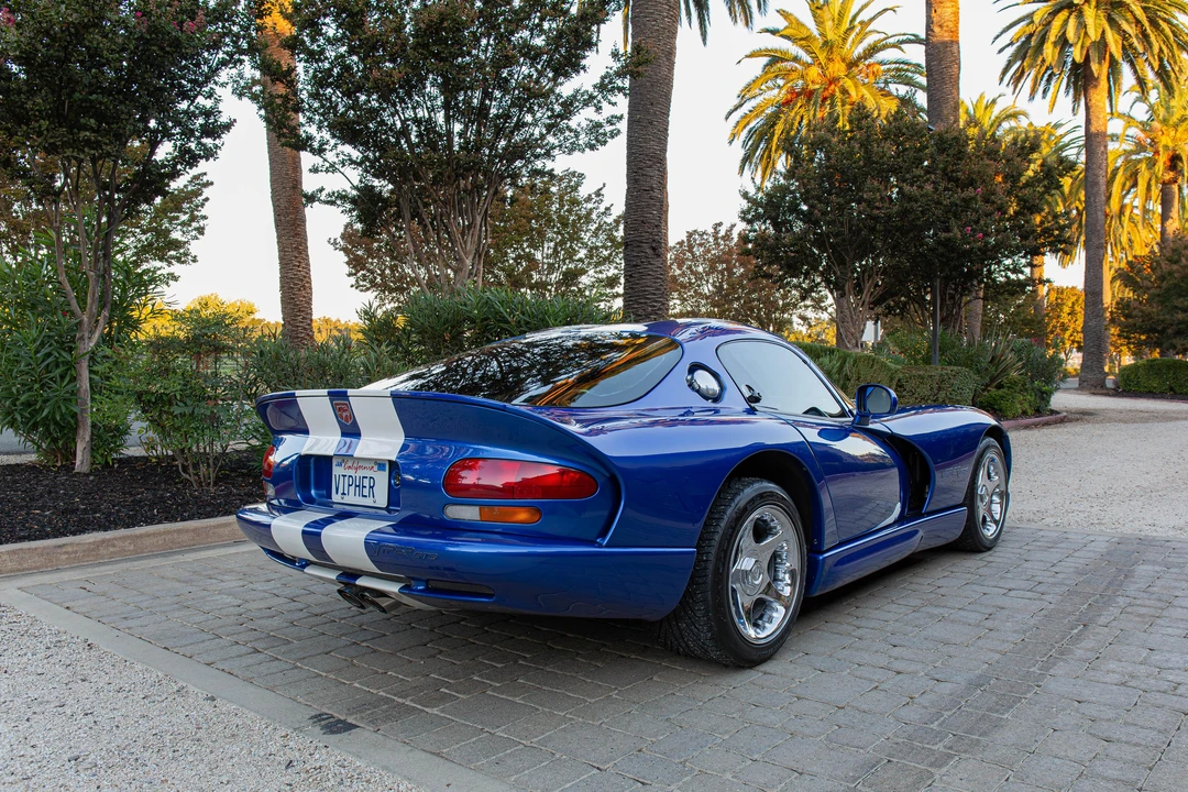 1997 Dodge Viper GTS 2nd Gen - Image 19 of 31