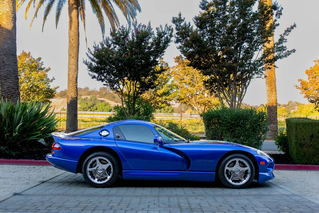1997 Dodge Viper GTS 2nd Gen - Image 23 of 31