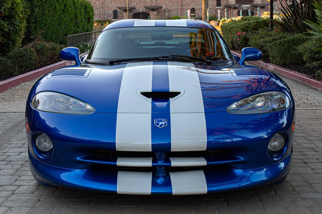 1997 Dodge Viper GTS 2nd Gen - Image 2 of 31