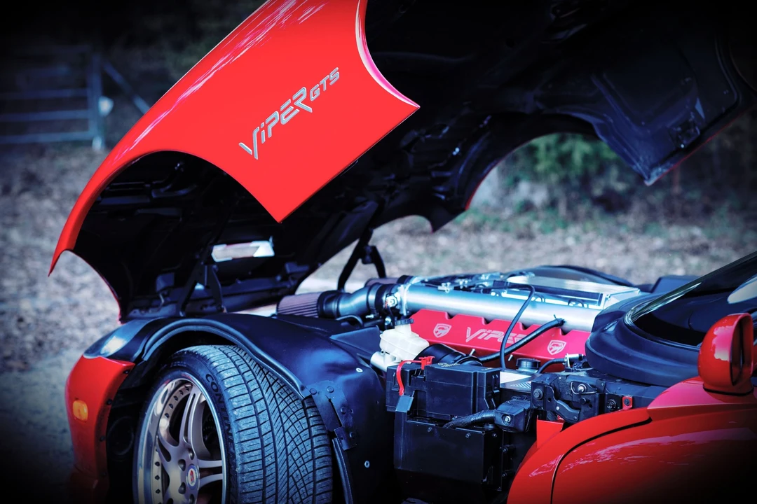 Dodge Viper GTS 2nd Gen - Image 3 of 9