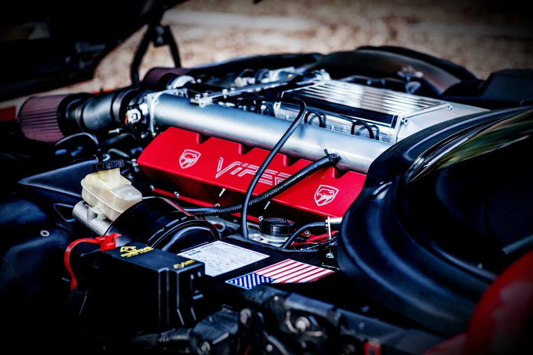 Dodge Viper GTS 2nd Gen - Image 4 of 9
