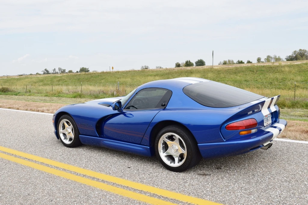 1997 Dodge Viper GTS 2nd Gen - Image 3 of 10