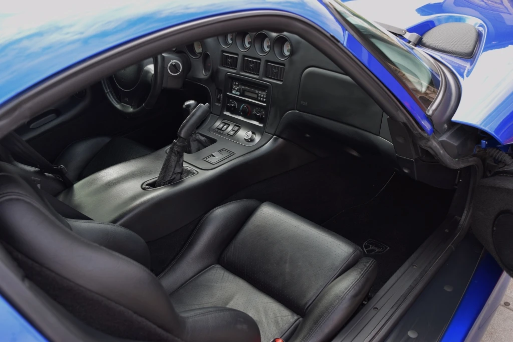 1997 Dodge Viper GTS 2nd Gen - Image 10 of 10