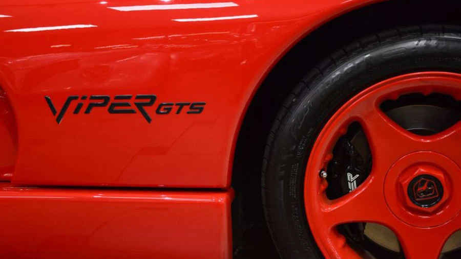 1997 Dodge Viper GTS 2nd Gen - Image 19 of 27