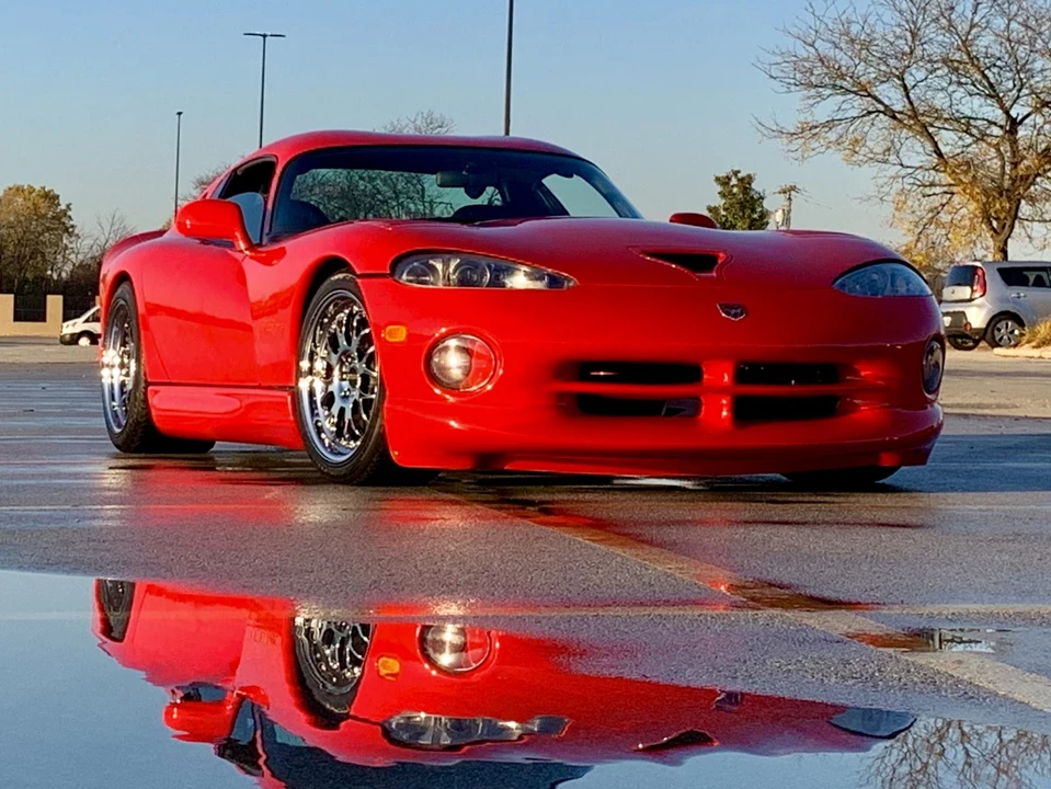 1997 Dodge Viper GTS 2nd Gen - Image 17 of 31