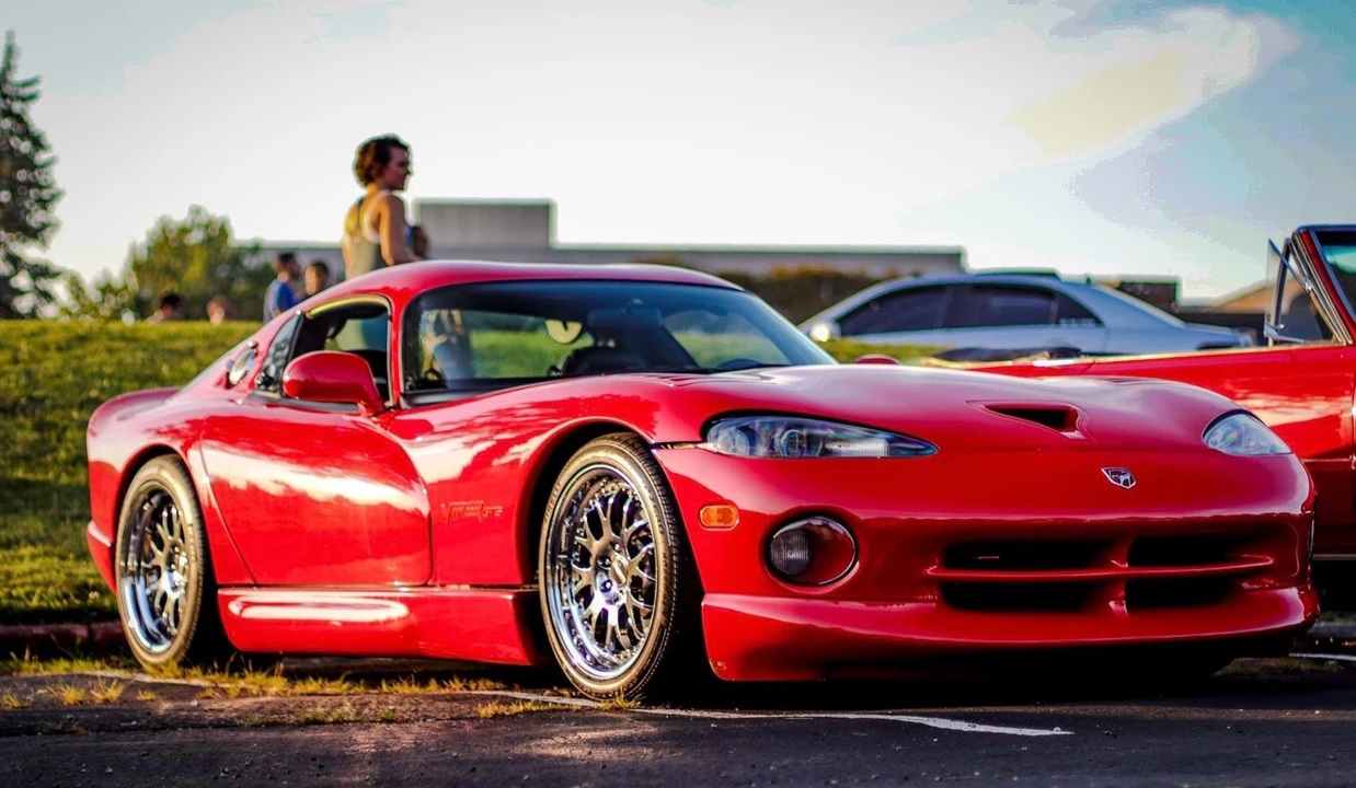 1997 Dodge Viper GTS 2nd Gen - Image 19 of 31
