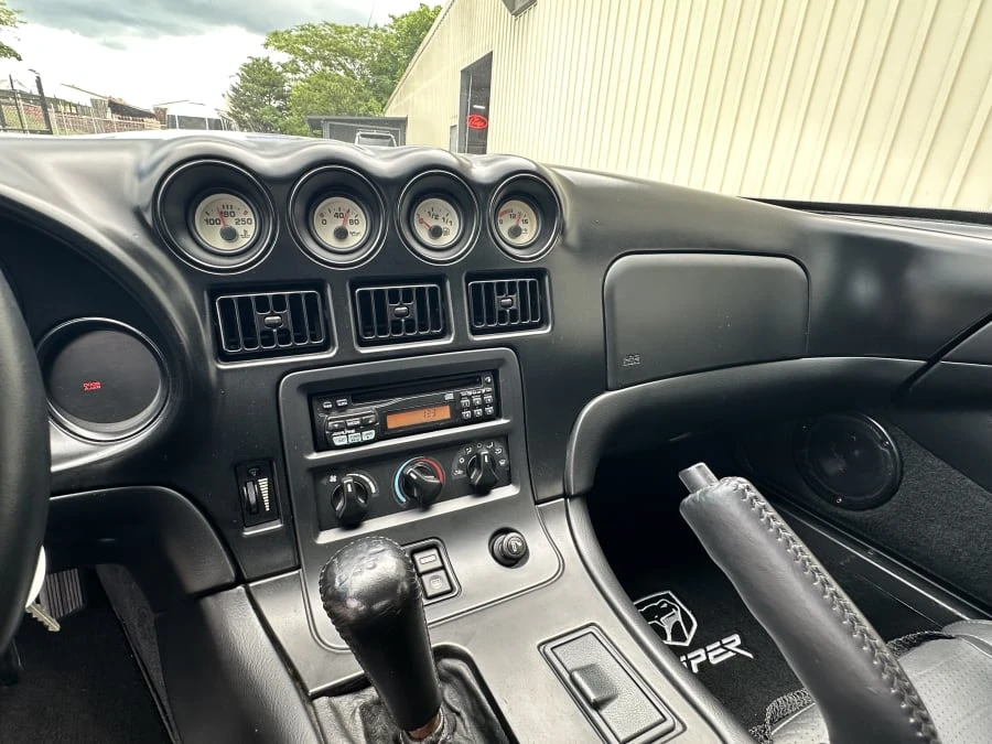1997 Dodge Viper GTS 2nd Gen - Image 10 of 13
