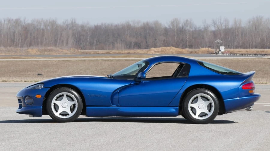 1997 Dodge Viper GTS 2nd Gen - Image 2 of 12