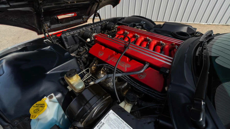 1997 Dodge Viper GTS 2nd Gen - Image 16 of 18
