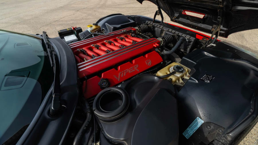 1997 Dodge Viper GTS 2nd Gen - Image 17 of 18
