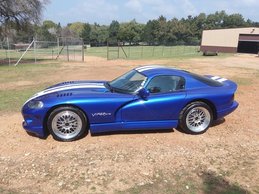 1997 Dodge Viper GTS 2nd Gen - Image 2 of 11