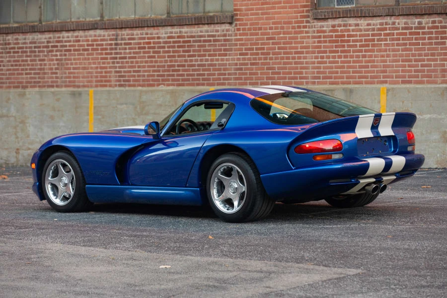 1997 Dodge Viper GTS 2nd Gen - Image 13 of 31