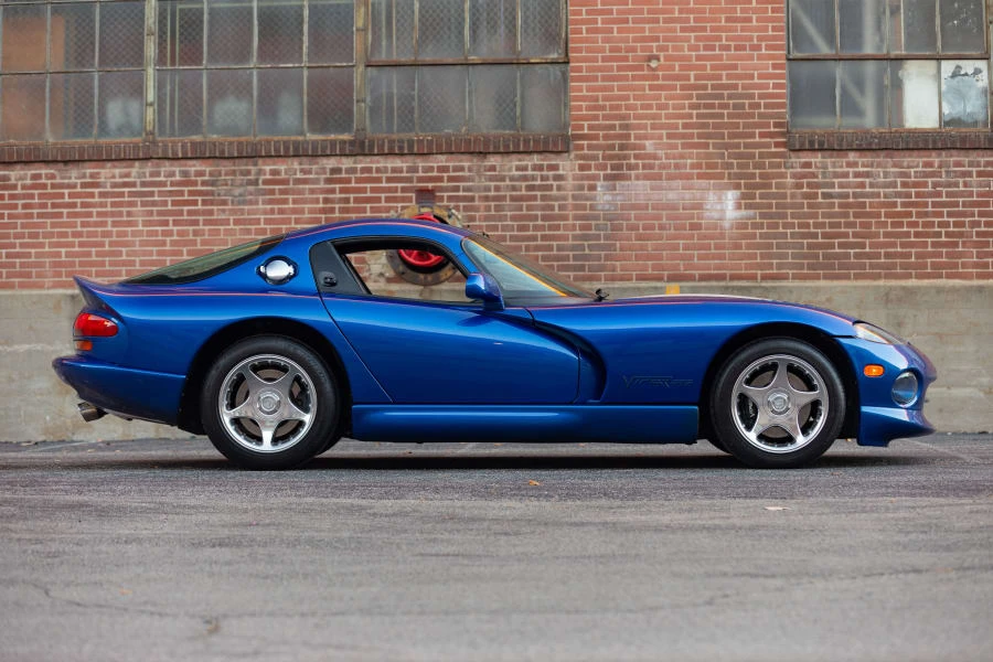 1997 Dodge Viper GTS 2nd Gen - Image 2 of 31