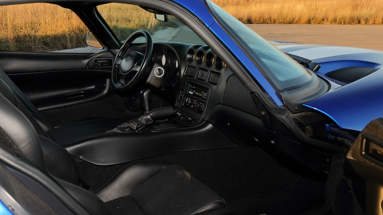 1997 Dodge Viper GTS 2nd Gen - Image 5 of 22