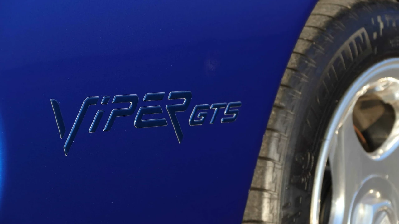 1997 Dodge Viper GTS 2nd Gen - Image 9 of 22