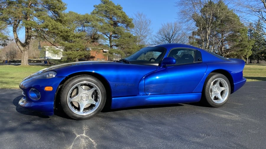 1997 Dodge Viper GTS 2nd Gen - Image 2 of 19